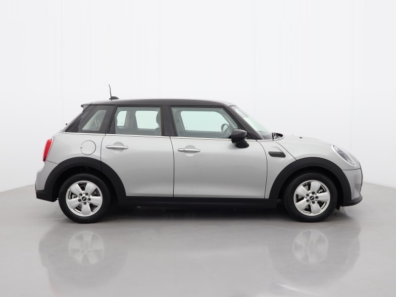 Used MINI Hatch 2023 for sale - 77124135: Photo 3