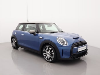 Used MINI Hatch 2023 for sale - 76981599: Photo