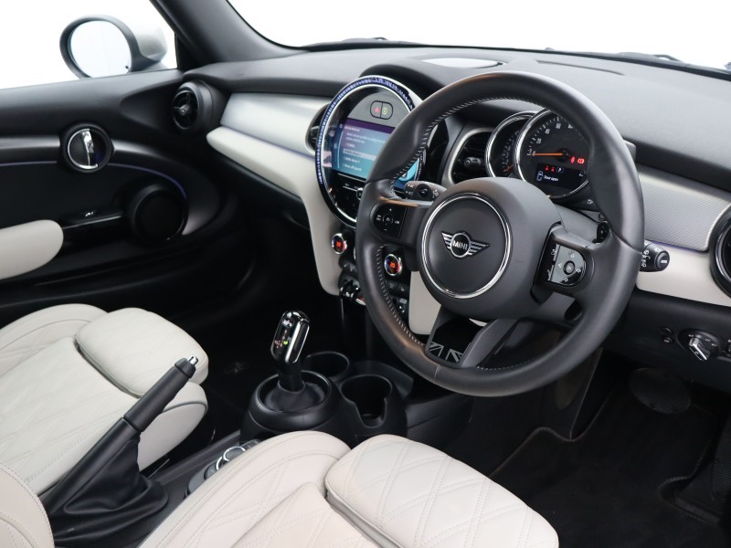 Used MINI Hatch 2023 for sale - 76981599: Photo 6