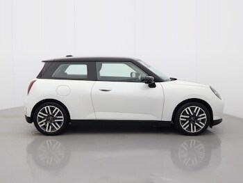 Used MINI Cooper 2024 for sale - 77220419: Photo