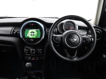 Used MINI Hatch 2018 for sale - 77679021: Photo