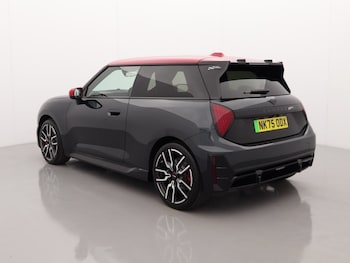Used MINI Cooper 2025 for sale - 76981010: Photo
