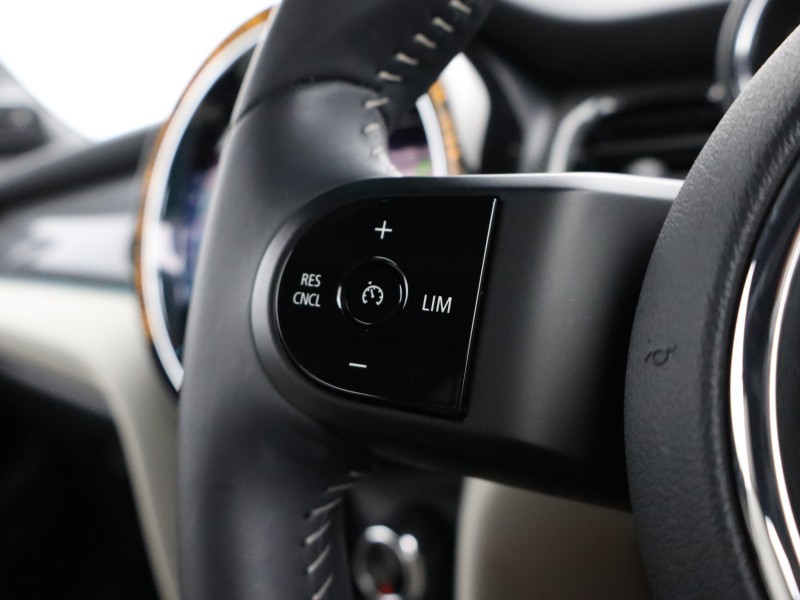 Used MINI Convertible 2022 for sale - 76981819: Photo 17