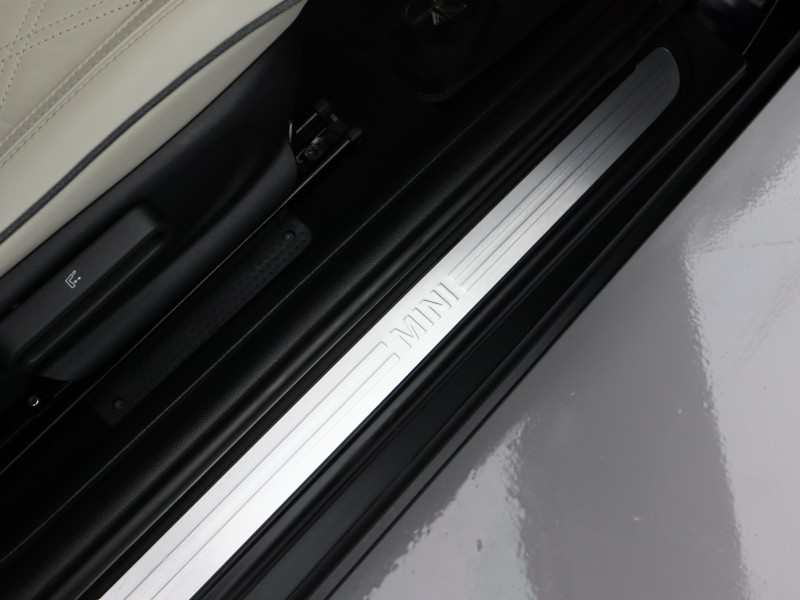 Used MINI Convertible 2022 for sale - 76981819: Photo 45