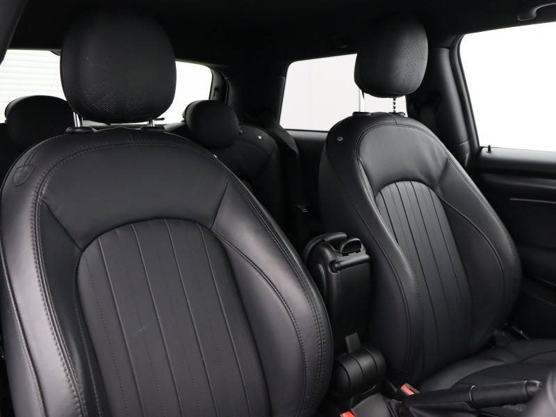 Used MINI Hatch 2023 for sale - 76981176: Photo 11