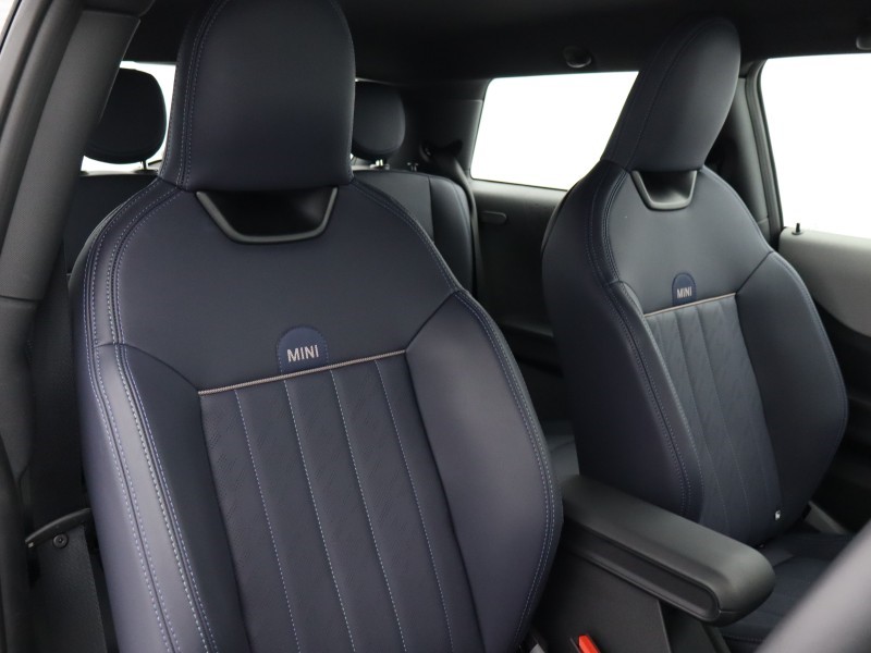 Used MINI Cooper 2025 for sale - 76982207: Photo 11