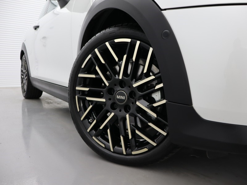 Used MINI Cooper 2025 for sale - 76982063: Photo 54