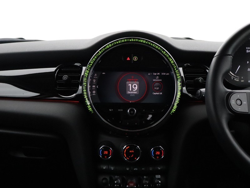 Used MINI Hatch 2023 for sale - 77011721: Photo 8