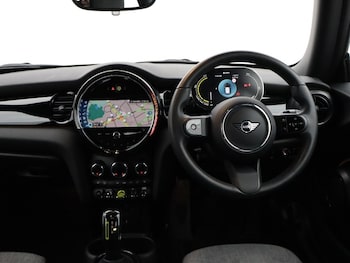 Used MINI Hatch 2023 for sale - 76981837: Photo