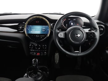 Used MINI Hatch 2023 for sale - 79081027: Photo