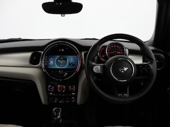 Used MINI Hatch 2022 for sale - 76981859: Photo