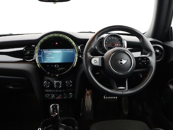 Used MINI Hatch 2022 for sale - 77729463: Photo