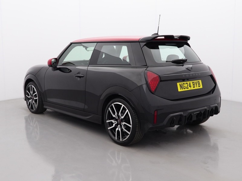 Used MINI Cooper 2024 for sale - 76982198: Photo 2