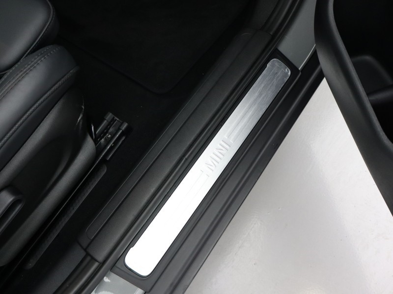 Used MINI Clubman 2019 for sale - 76982199: Photo 37