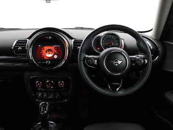 Used MINI Clubman 2019 for sale - 76982199: Photo