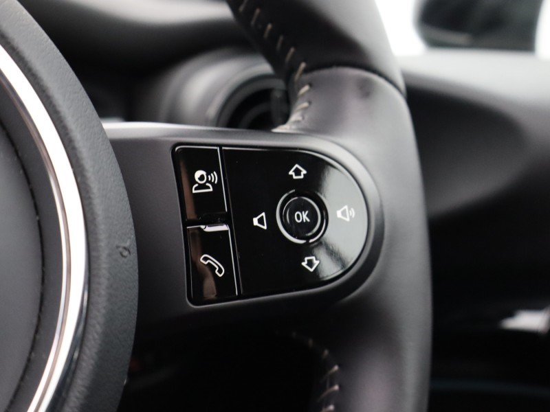 Used MINI Convertible 2024 for sale - 76981756: Photo 19