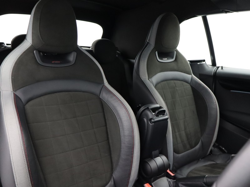 Used MINI Convertible 2024 for sale - 76981756: Photo 8