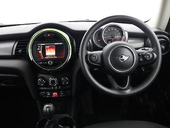 Used MINI Hatch 2019 for sale - 79417303: Photo