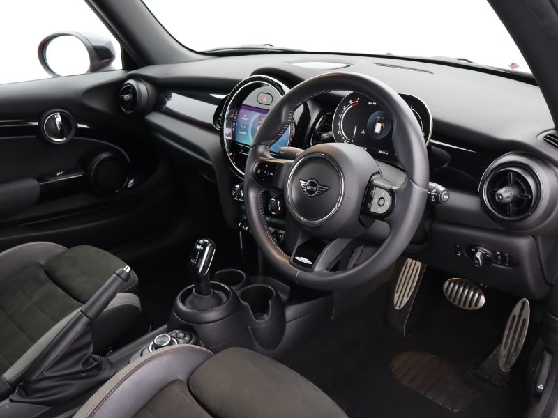 Used MINI Hatch 2022 for sale - 76981181: Photo 6