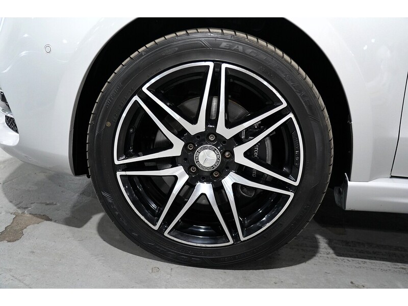 Used Mercedes-Benz V-Class for sale - 76490296: Photo 35