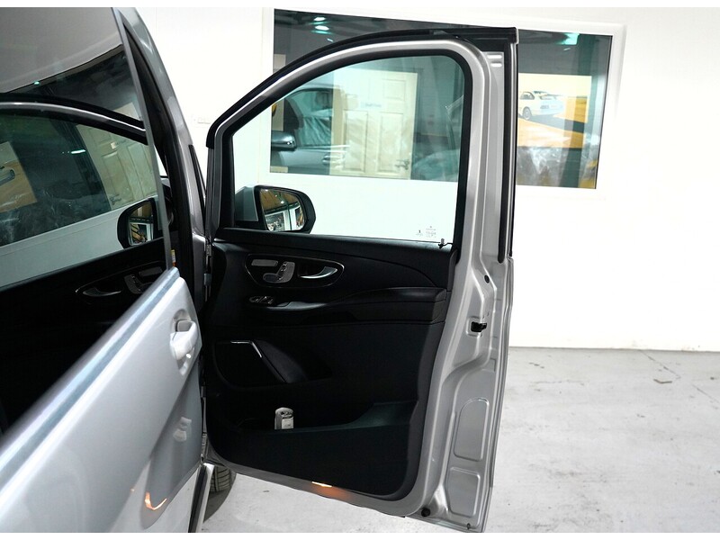 Used Mercedes-Benz V-Class for sale - 76490296: Photo 40