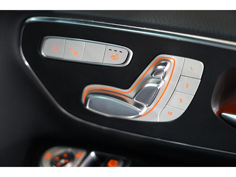 Used Mercedes-Benz V-Class for sale - 76490296: Photo 42