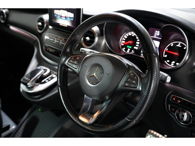 Used Mercedes-Benz V-Class for sale - 76490296: Photo 45