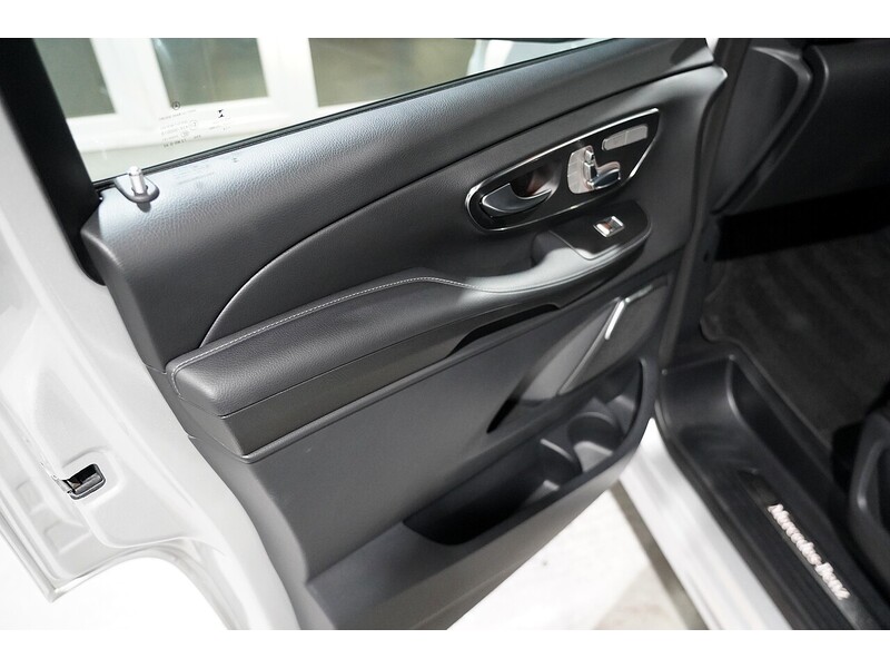 Used Mercedes-Benz V-Class for sale - 76490296: Photo 47