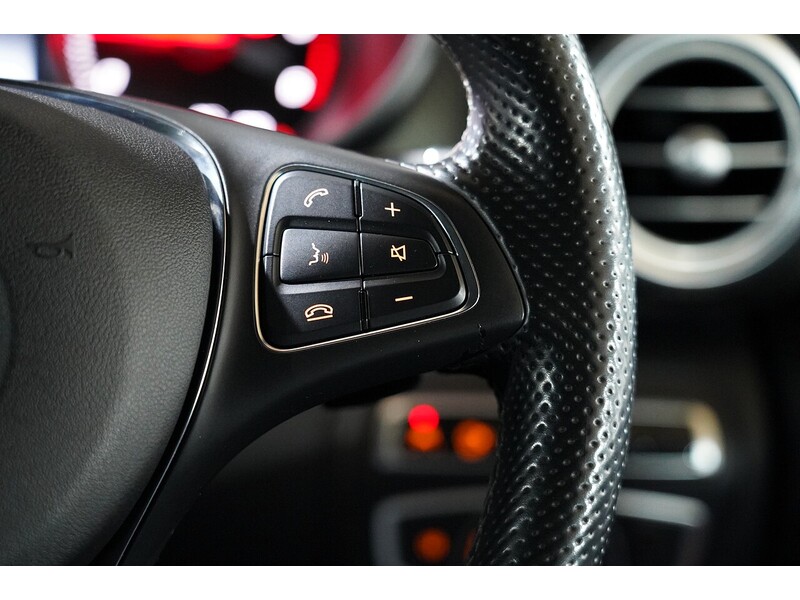 Used Mercedes-Benz V-Class for sale - 76401819: Photo 82