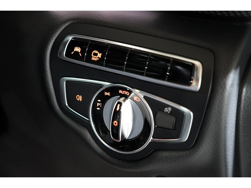 Used Mercedes-Benz V-Class for sale - 76401819: Photo 90