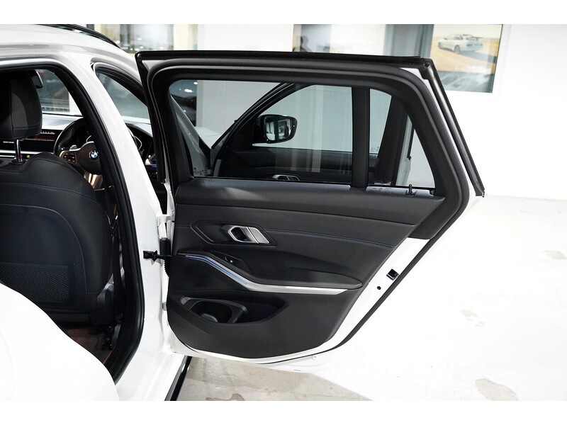 Used BMW 3 Series 2023 for sale - 78137502: Photo 53