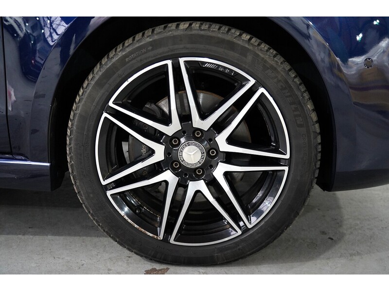 Used Mercedes-Benz V-Class for sale - 77565832: Photo 29