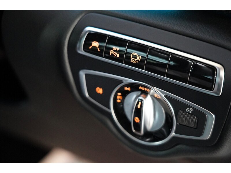 Used Mercedes-Benz V-Class for sale - 77565832: Photo 40