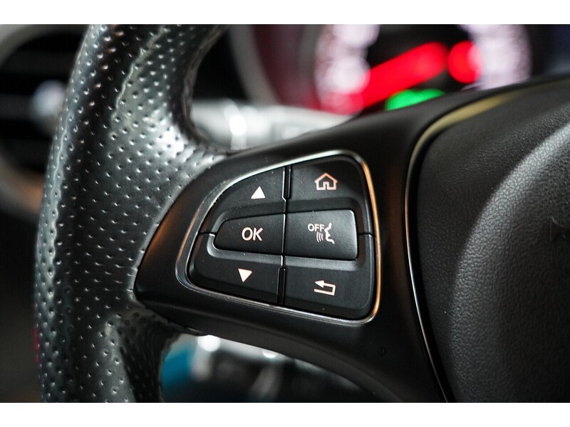 Used Mercedes-Benz V-Class for sale - 77565832: Photo 70