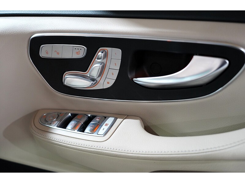 Used Mercedes-Benz V-Class for sale - 76490274: Photo 47