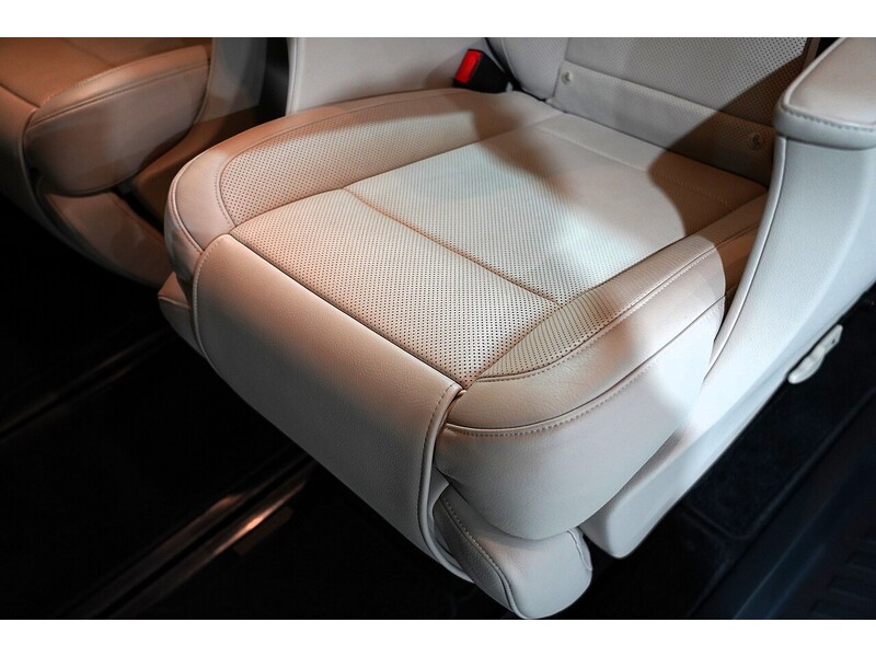 Used Mercedes-Benz V-Class for sale - 76490274: Photo 85