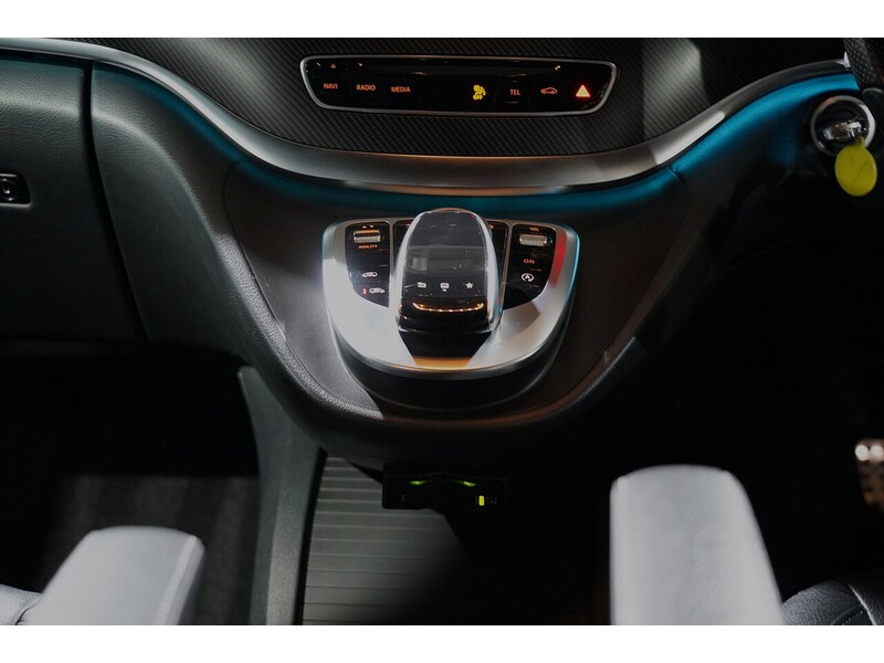 Used Mercedes-Benz V-Class for sale - 76553635: Photo 71