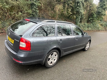 Used Skoda Octavia 2010 for sale - 77332218: Photo