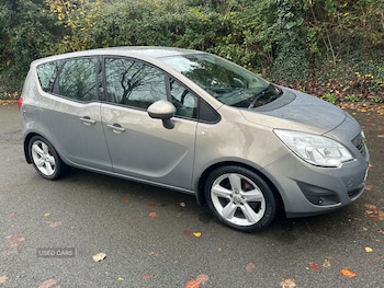 2014 - 1.4i 16V Tech Line 5dr