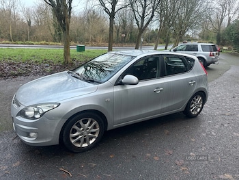 Used Hyundai i30 2010 for sale - 76953632: Photo