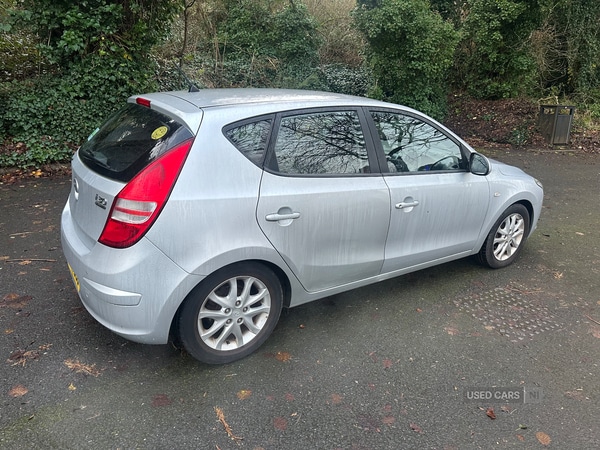 Used Hyundai i30 2010 for sale - 76953632: Photo 4