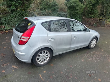 Used Hyundai i30 2010 for sale - 76953632: Photo