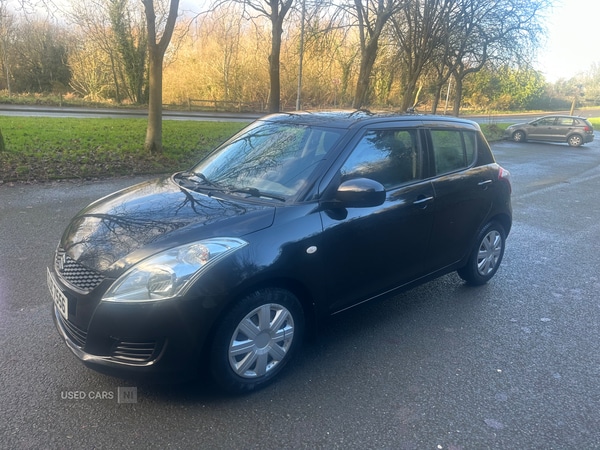Used Suzuki Swift 2011 for sale - 77254145: Photo 2