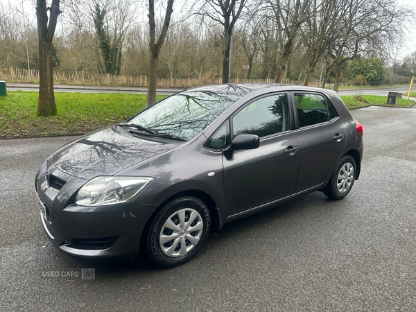 Used Toyota Auris 2010 for sale - 77647349: Photo 2