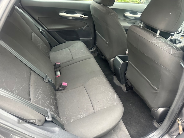 Used Toyota Auris 2010 for sale - 77647349: Photo 5