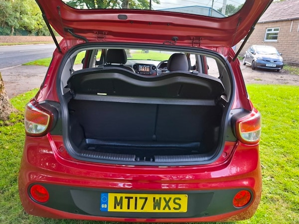 Used Hyundai i10 2017 for sale - 75503614: Photo 9