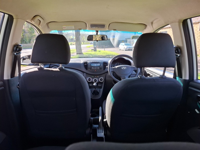 Used Hyundai i10 2011 for sale - 78111523: Photo 10