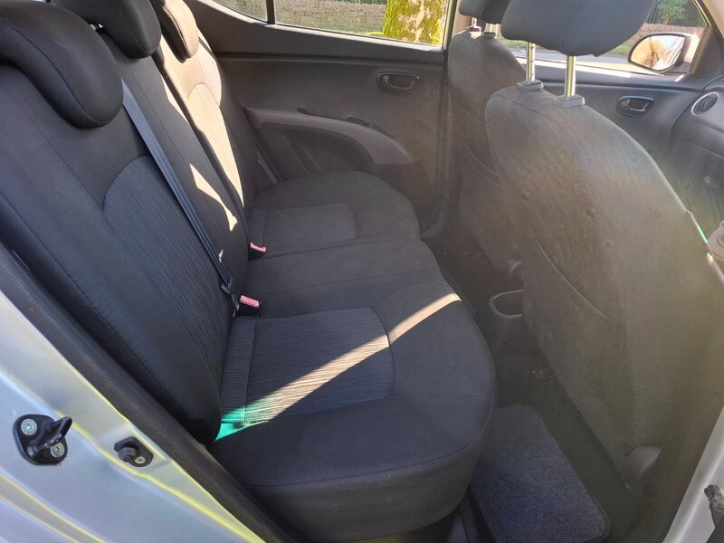 Used Hyundai i10 2011 for sale - 78111523: Photo 19