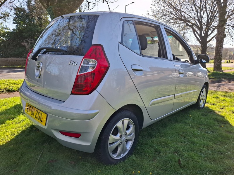 Used Hyundai i10 2011 for sale - 78111523: Photo 4