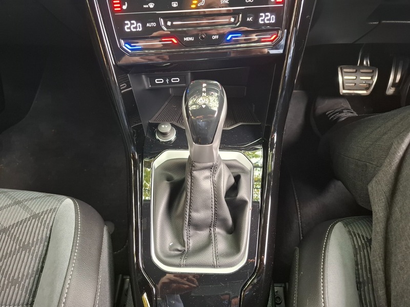 Used Volkswagen T-Roc 2022 for sale - 76304506: Photo 25